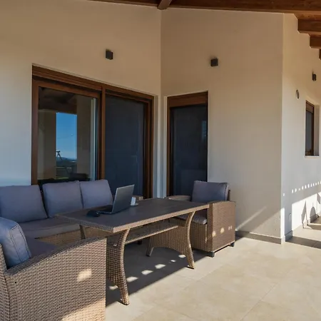 House Mauro 펜션 *