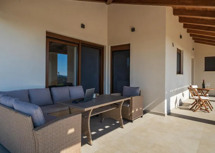 House Mauro 펜션 *