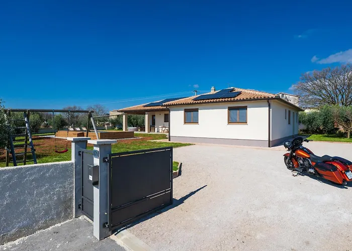 House Mauro 펜션 *