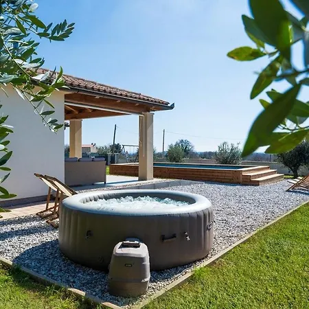 House Mauro Liznjan